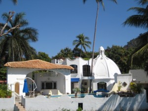 Maricela Ramirez Soto Avisos dse propiedades en Mexico en Jos&eacute; Azueta |  Villa Vacacional en Ixtapa Zihuatanejo, ( La Casa de los Espejos )