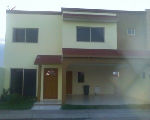 MARIANA CRUZ Avisos dse propiedades en Mexico en Boca del R&iacute;o |  EXCELENTE OPORTUNIDAD TRASPASO POR $439,000, HERMOSA RESIDENCIA EN BOCA DEL, EN UNO DE LOS FRACC. CON LA MEJOR PLUSVALIA EN BOCA DEL RIO, VER.