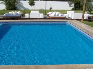 Laura Avisos dse propiedades en Mexico en Boca del R&iacute;o |  PRECIOSA CASA, EXCELENTE UBICACI&oacute;N, GRAN PLUSVALIA, ACABADOS DE LUJO, ALBERCA