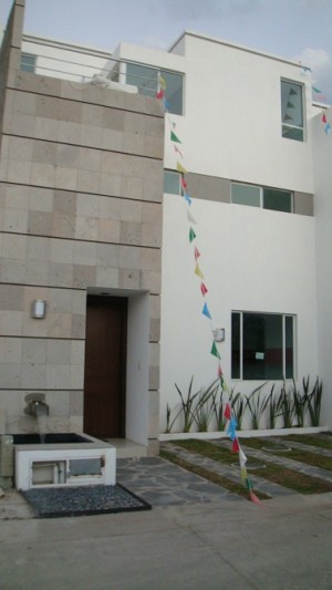 Virginia Guerra Avisos dse propiedades en Mexico en Zapopan |  Casa en venta en zona tec de monterrey en zapopan jalisco, Casa en venta en zapopan jalisco