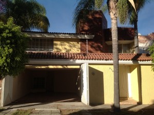 Juan Ramon Gonzalez Araiza Avisos dse propiedades en Mexico en Zapopan |  Hermosa casa en primera seccion de bugambilias cerca de plaza, 