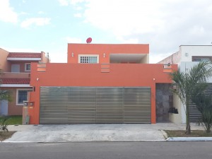 Javier Alamina Avisos dse propiedades en Mexico en M&eacute;rida |  Residencia amueblada en fraccionamiento  las americas., Casa 2 pisos. amueblada de lujo.