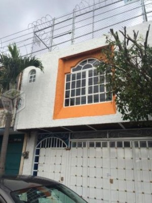 ALEJANDRO Avisos dse propiedades en Mexico en Guadalajara |  Casa 4 recamaras excelente ubicaci&oacute;n por terraza oblatos , Serca de terraza oblatos